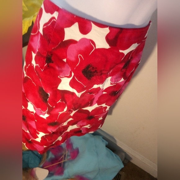 BRIGGS New York Skirt - Picture 11 of 11